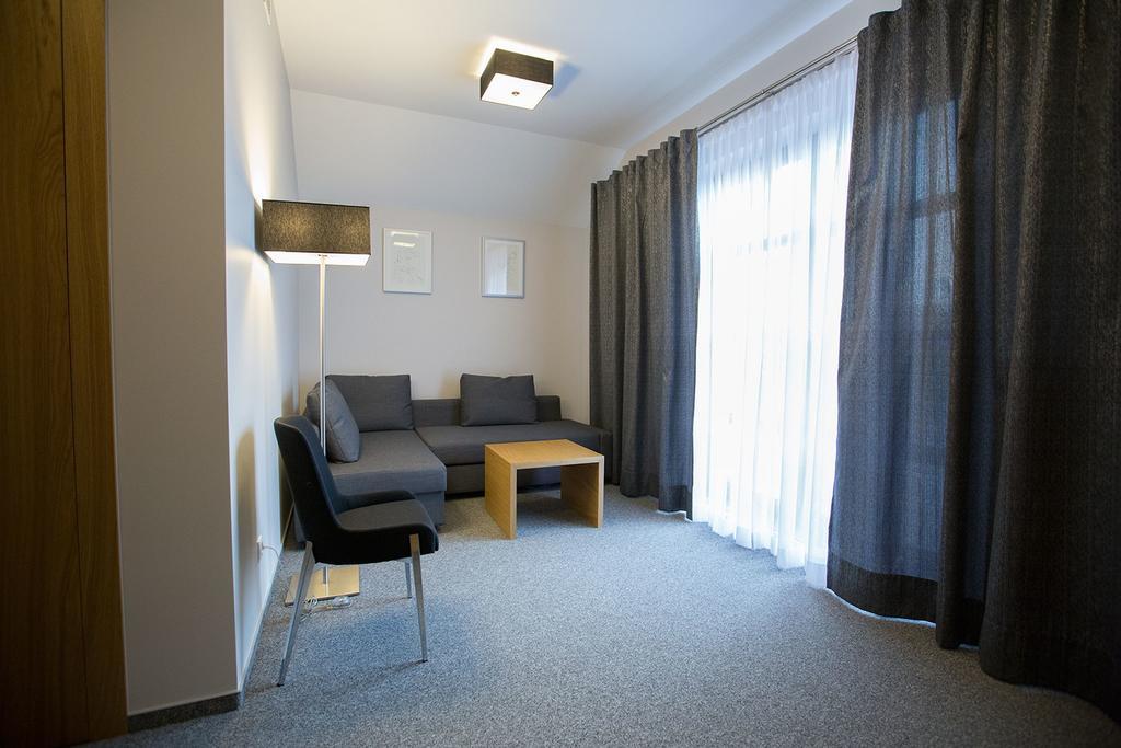 Hotel Karo Ράντομ Δωμάτιο φωτογραφία
