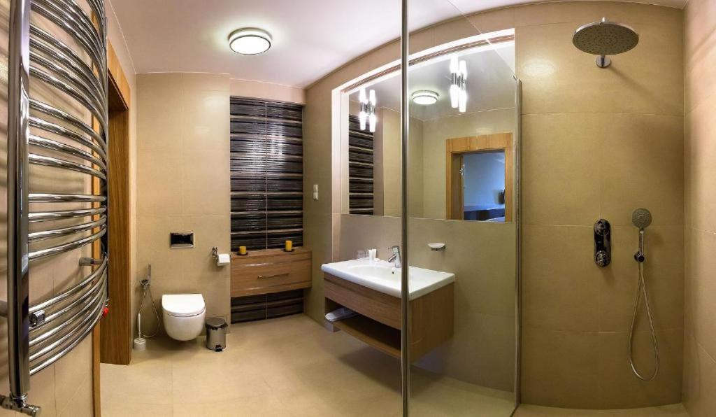 Hotel Karo Ράντομ Εξωτερικό φωτογραφία